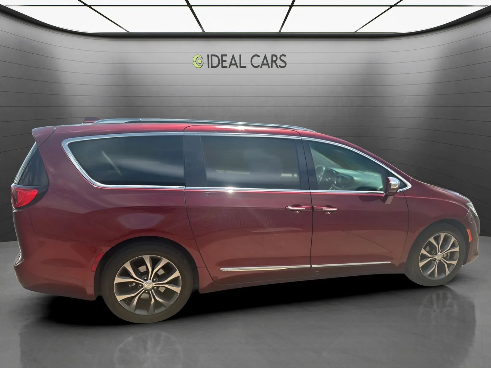 View vehicle photo 4