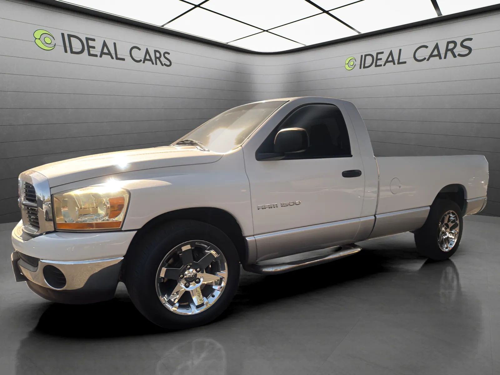 White 2006 Dodge RAM 1500 Pickup Truck