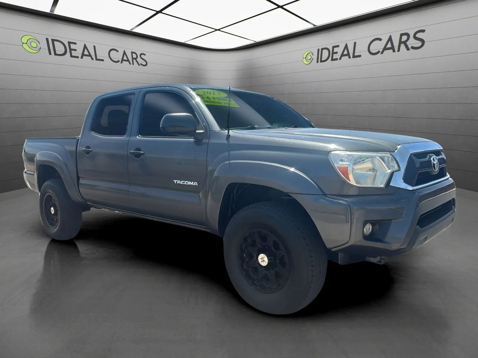 View vehicle photo 3