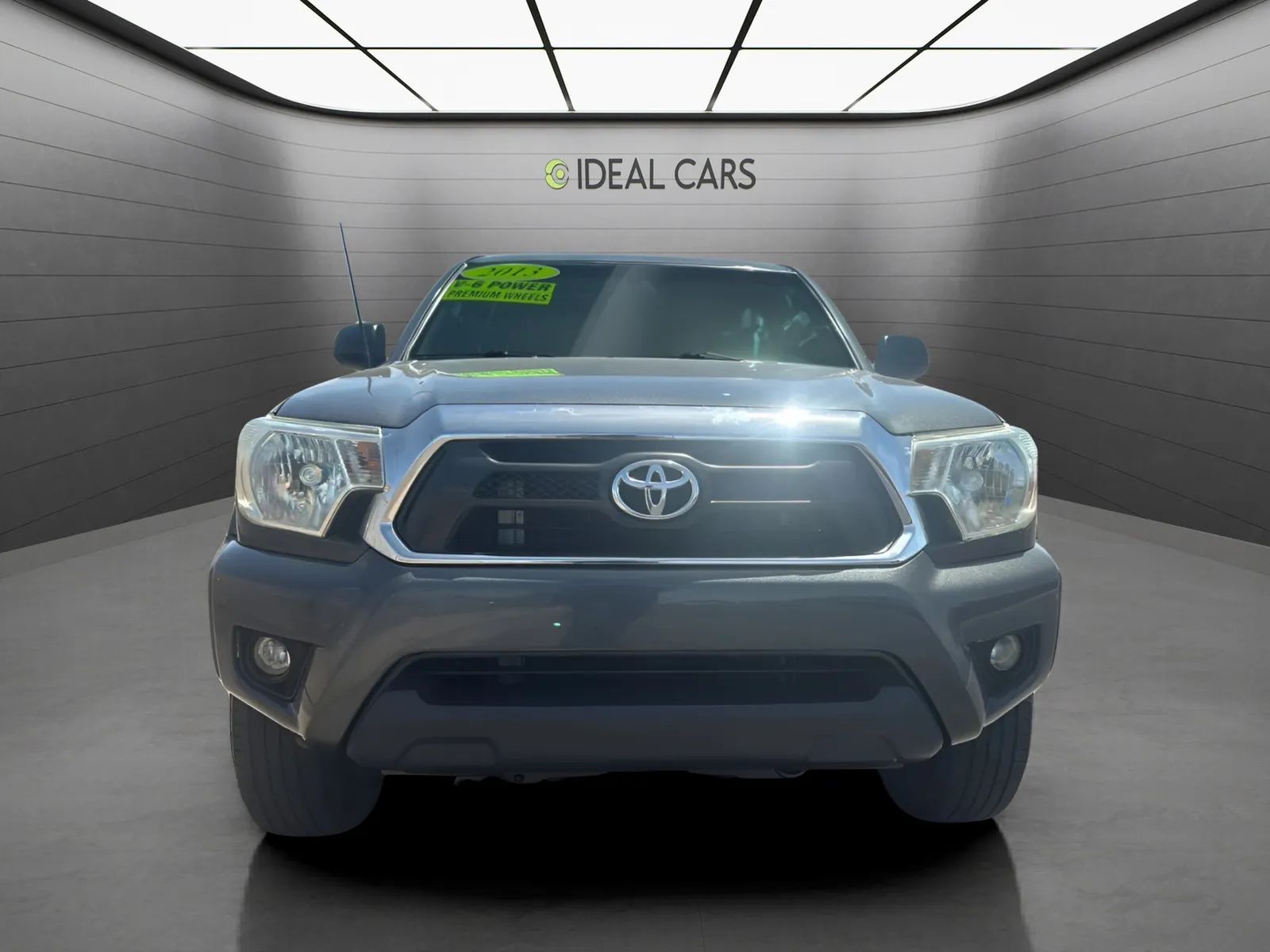 View vehicle photo 2