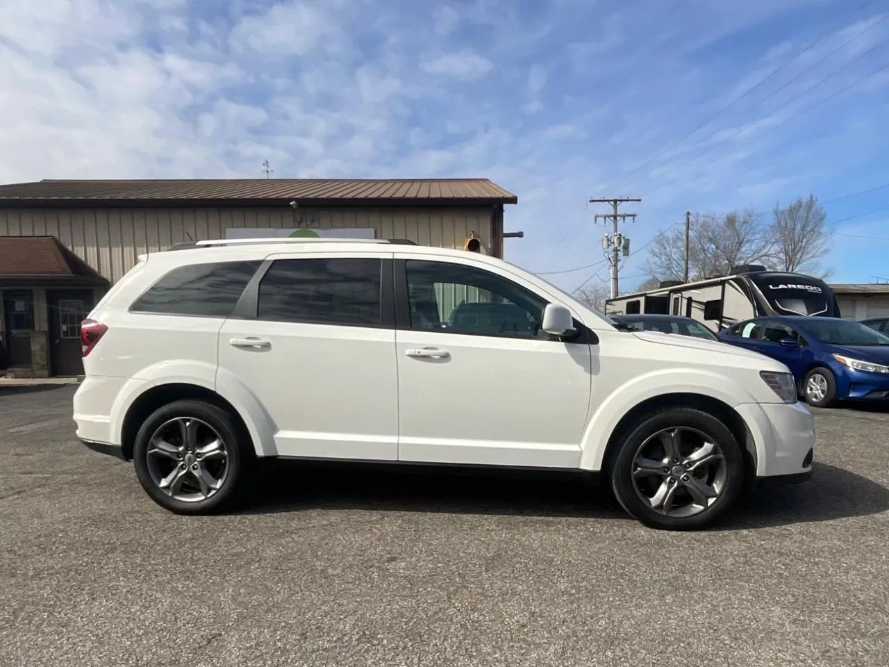2018 Dodge Journey Crossroad - Image 2