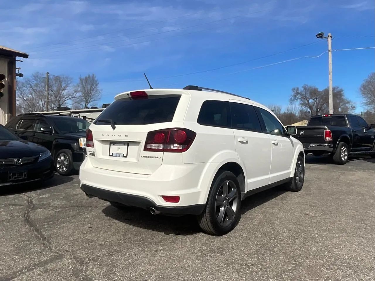 2018 Dodge Journey Crossroad - Image 3