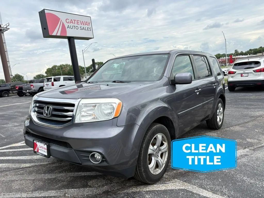 Gray 2015 Honda Pilot SUV / Crossover Four-Wheel Drive 5-Speed Automatic