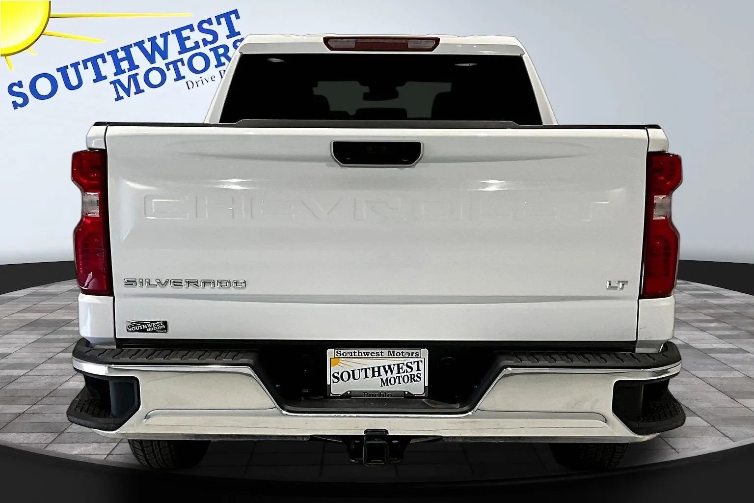 View vehicle photo 6