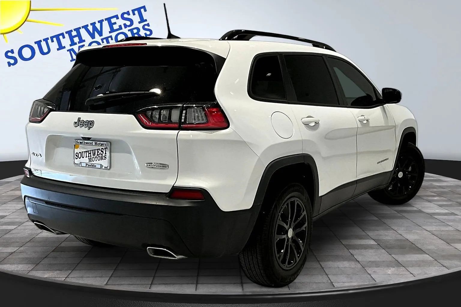 View vehicle photo 7