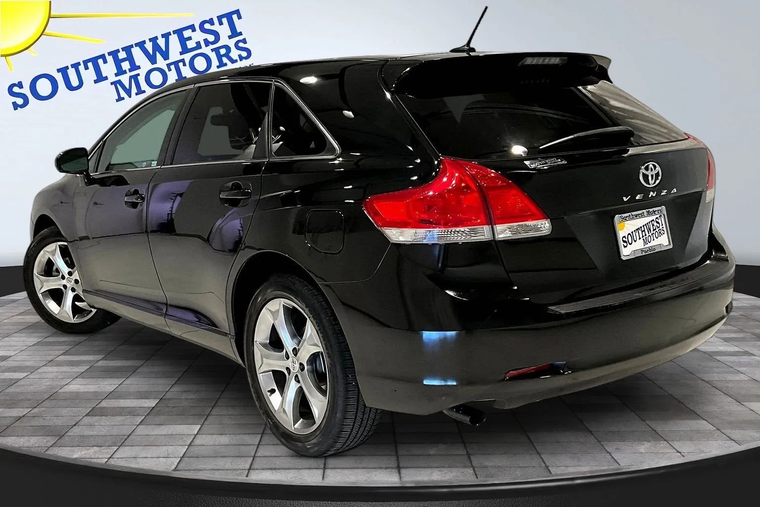 View vehicle photo 5