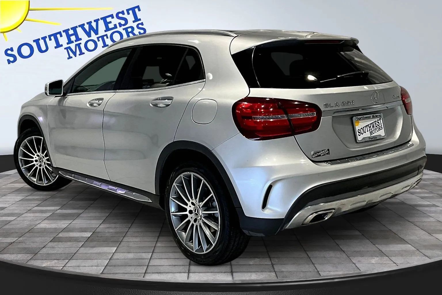 View vehicle photo 5