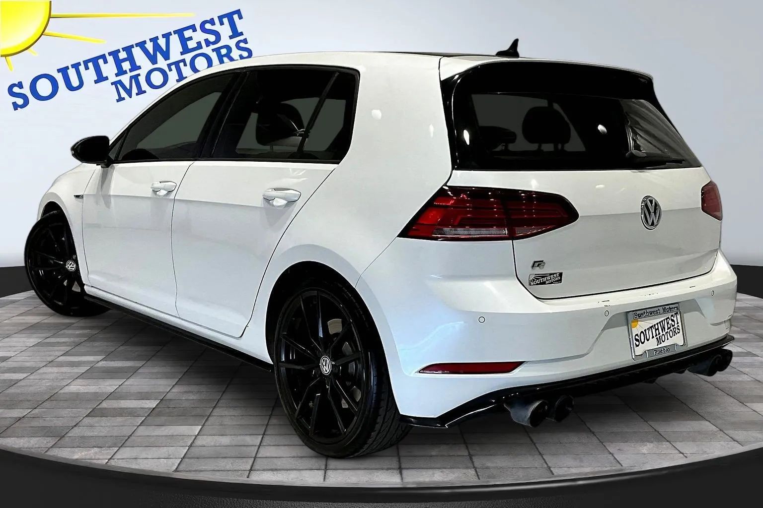 View vehicle photo 5