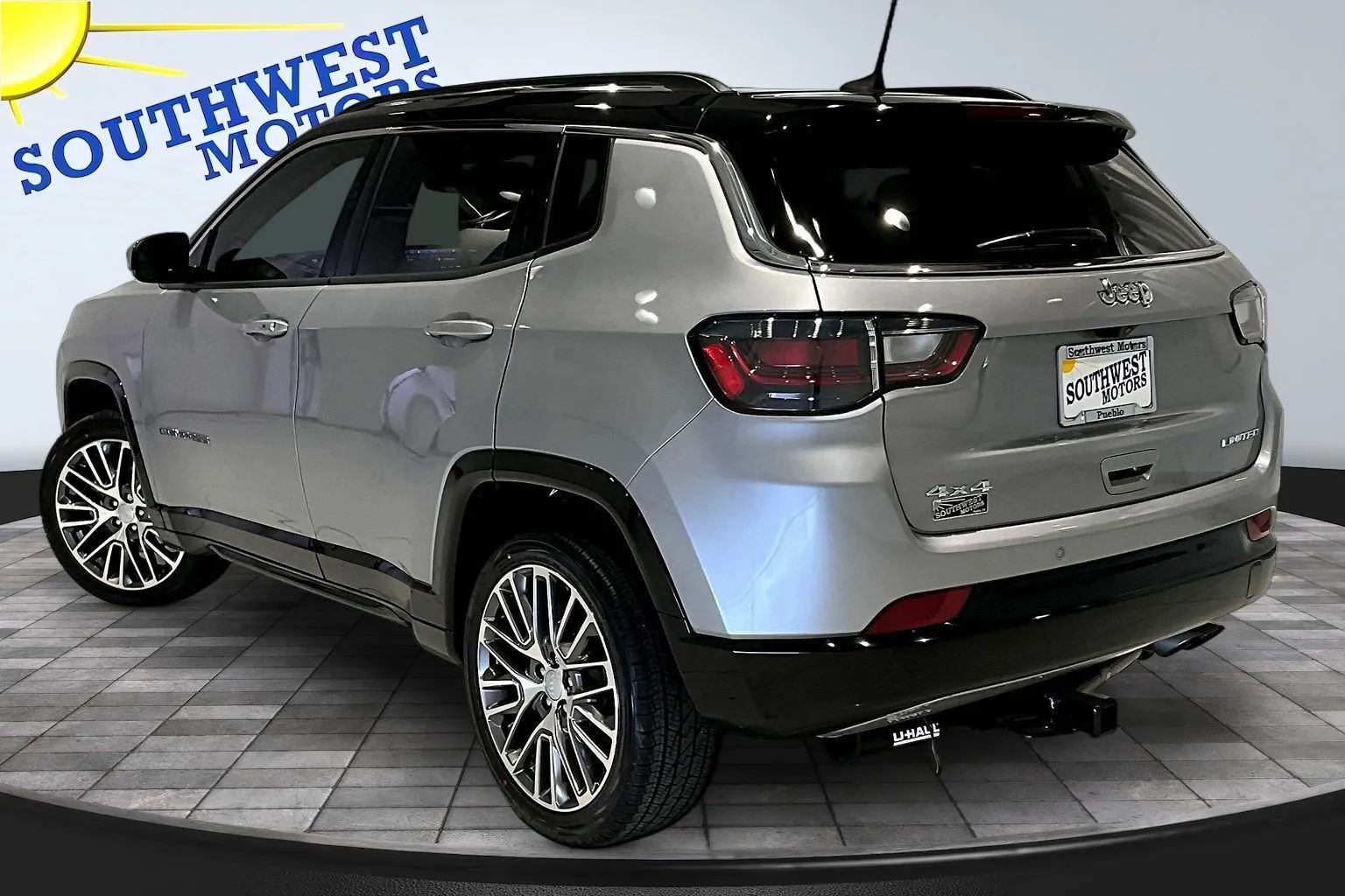 View vehicle photo 5