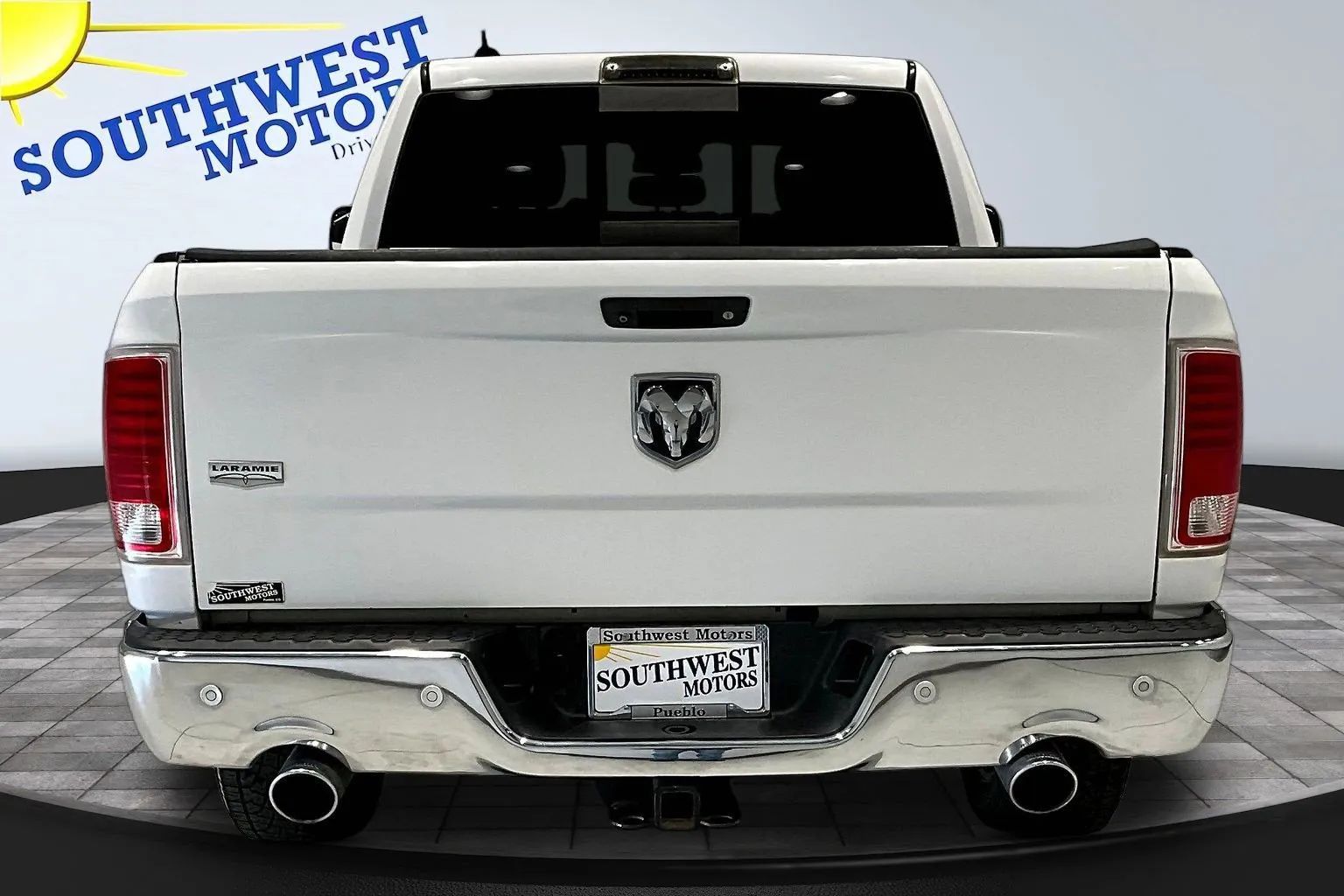 View vehicle photo 6