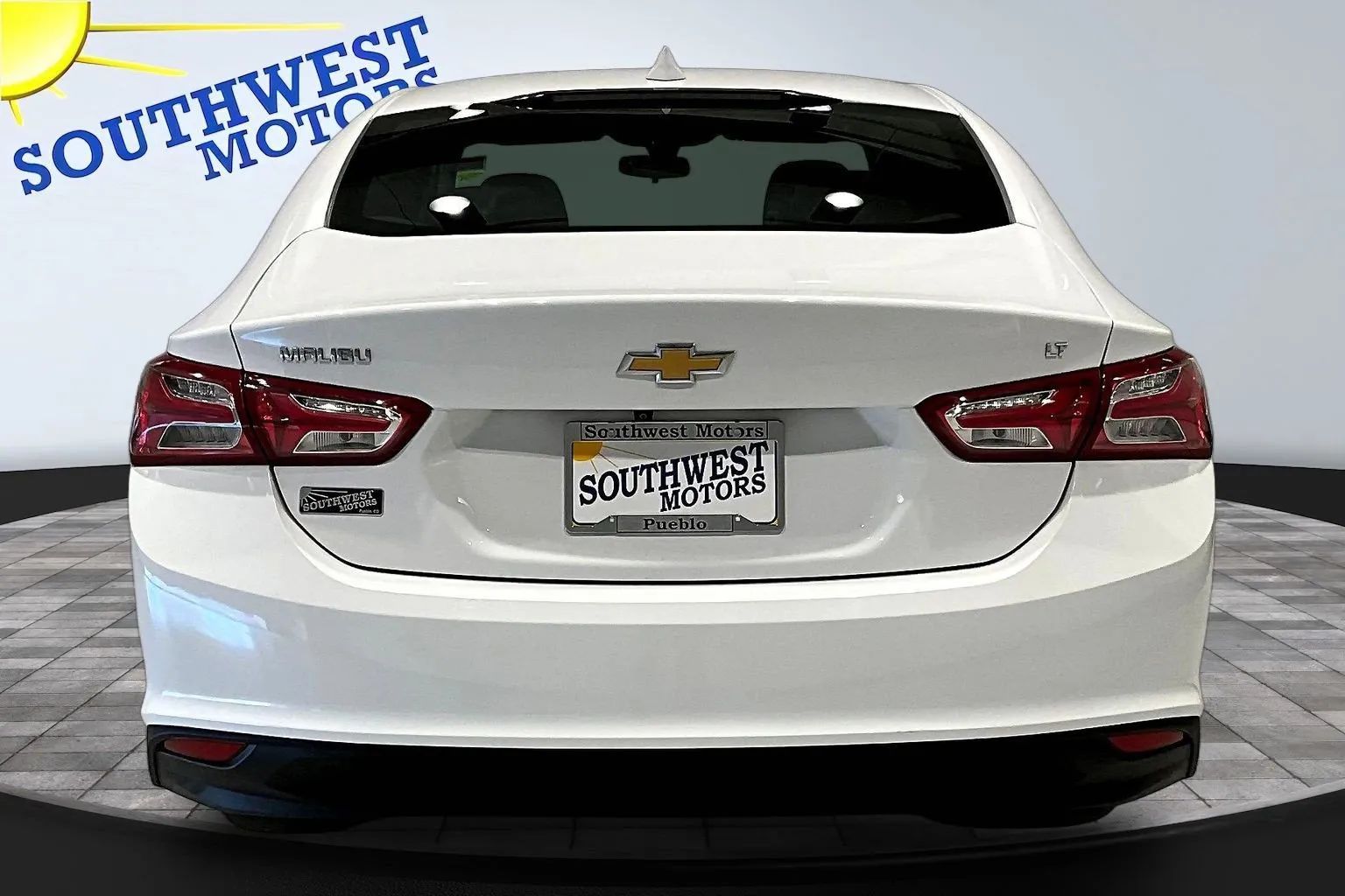 View vehicle photo 6
