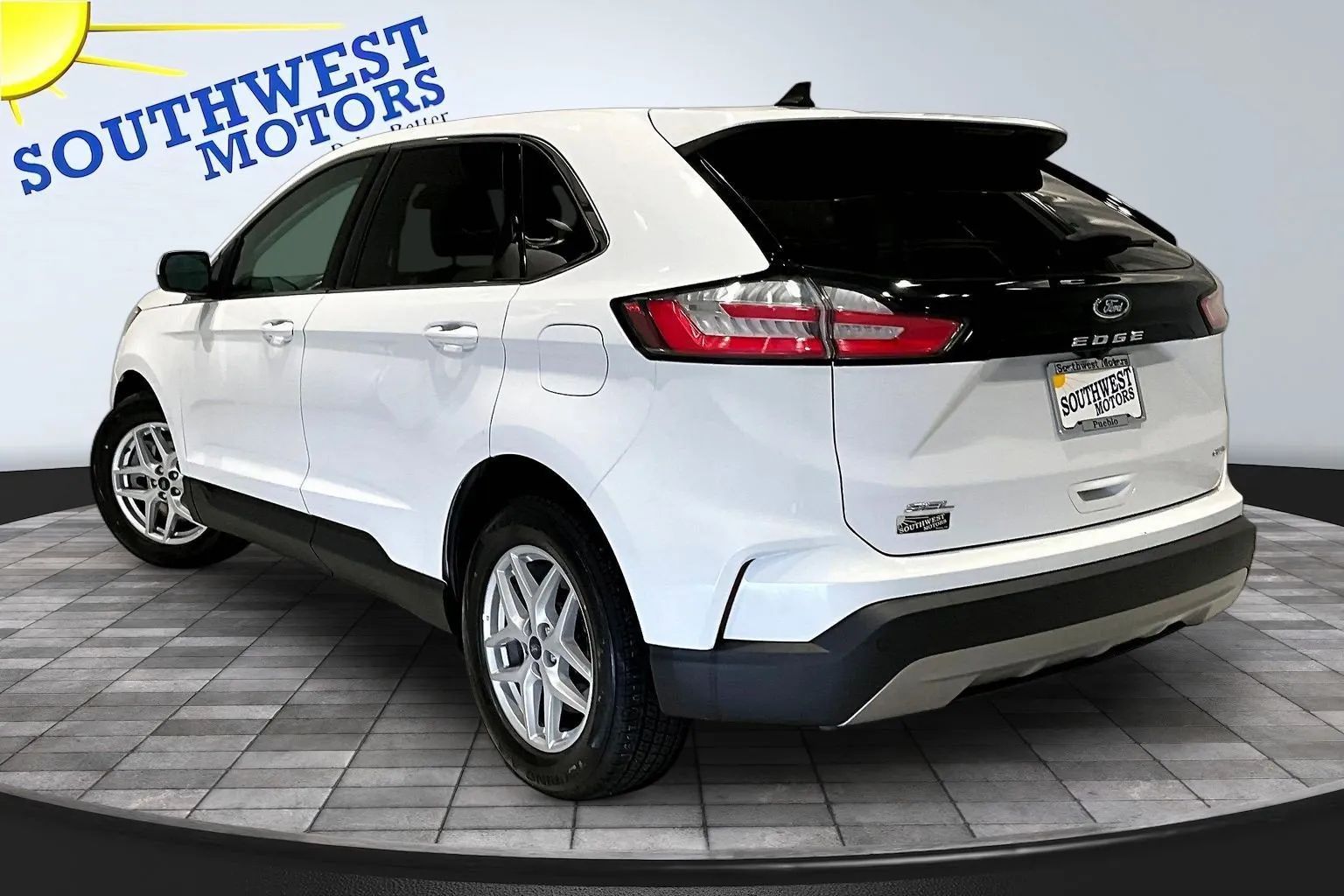 View vehicle photo 5