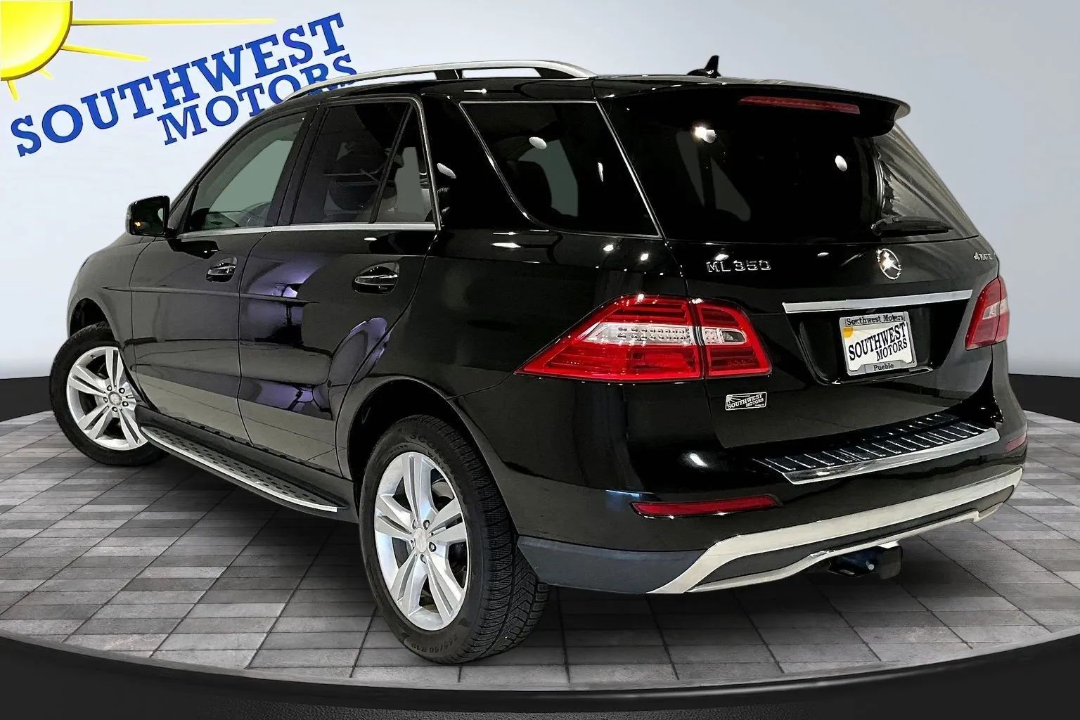 View vehicle photo 5