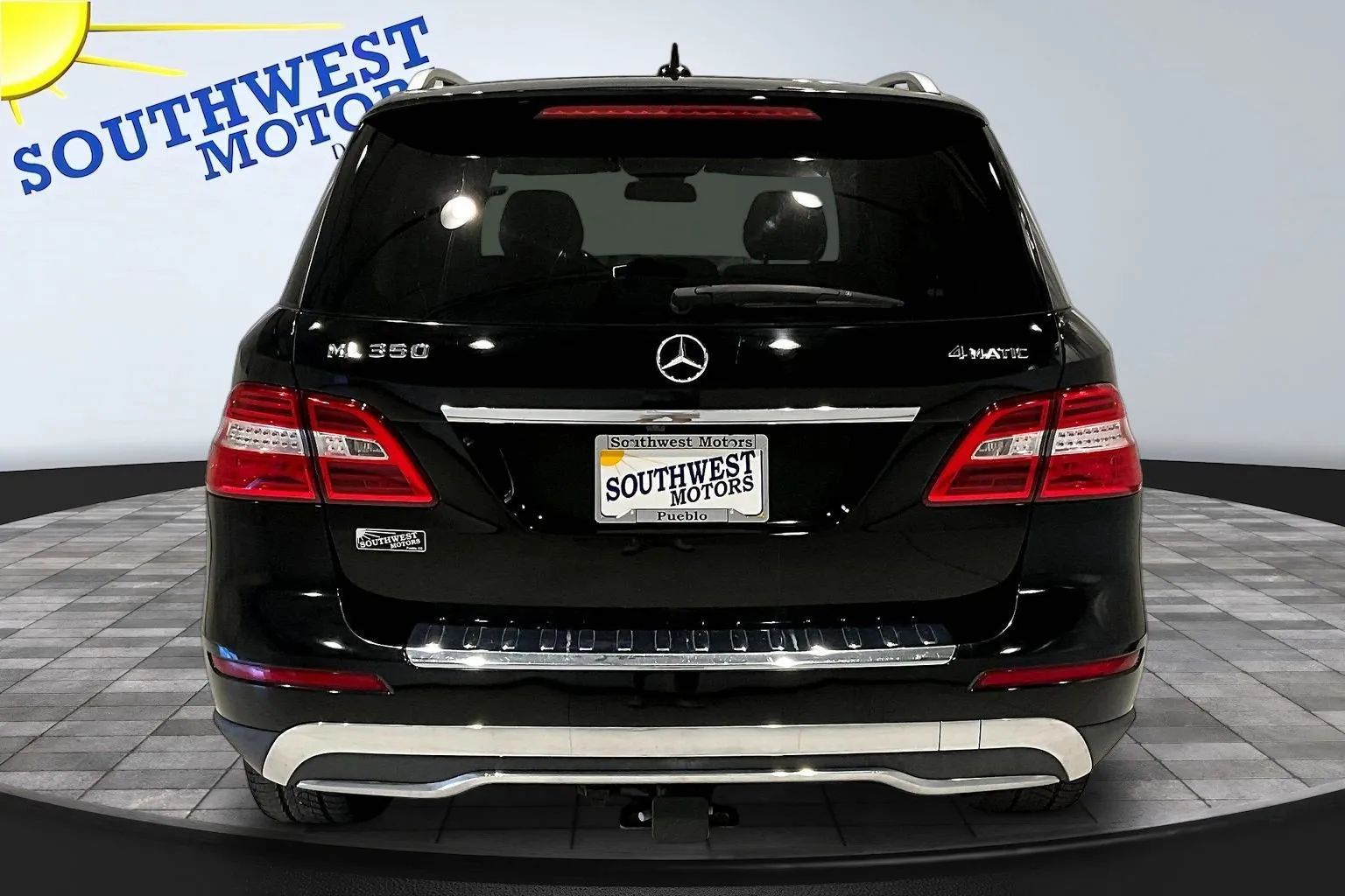 View vehicle photo 6