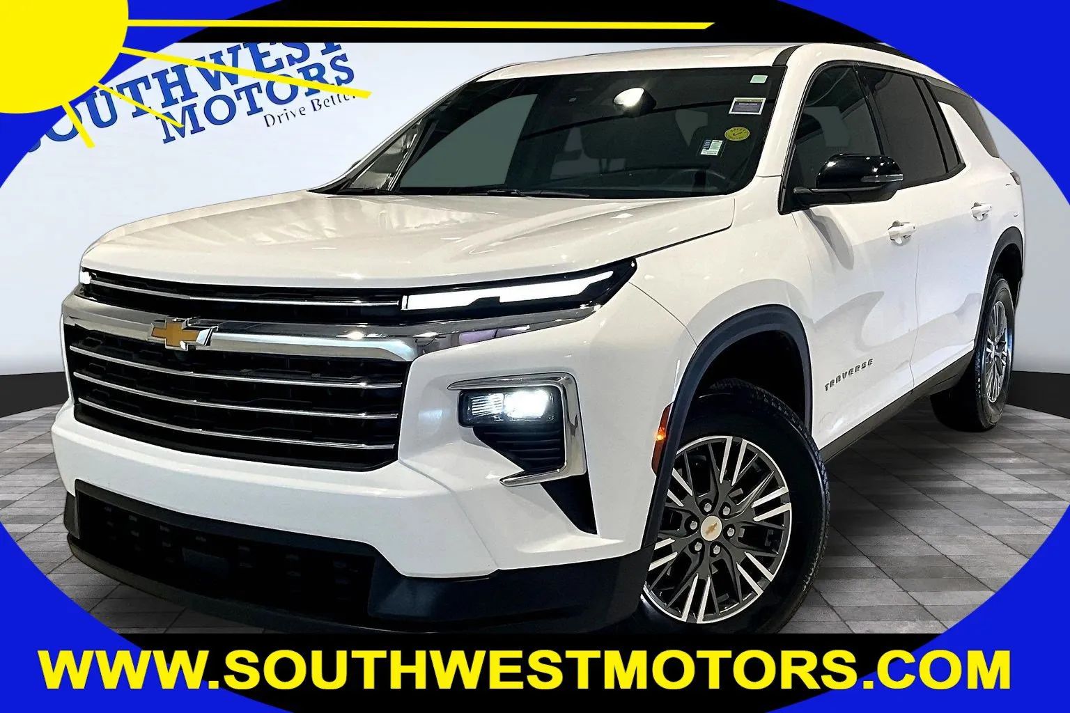White 2026 Chevrolet Traverse SUV / Crossover Four-Wheel Drive 8-Speed Automatic
