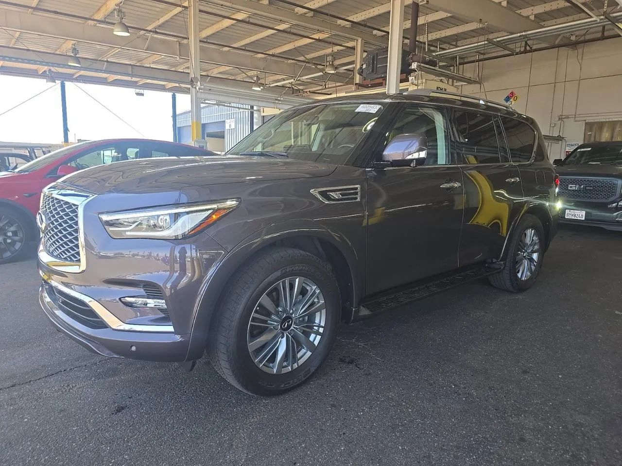 2023 INFINITI QX80 Luxe RWD