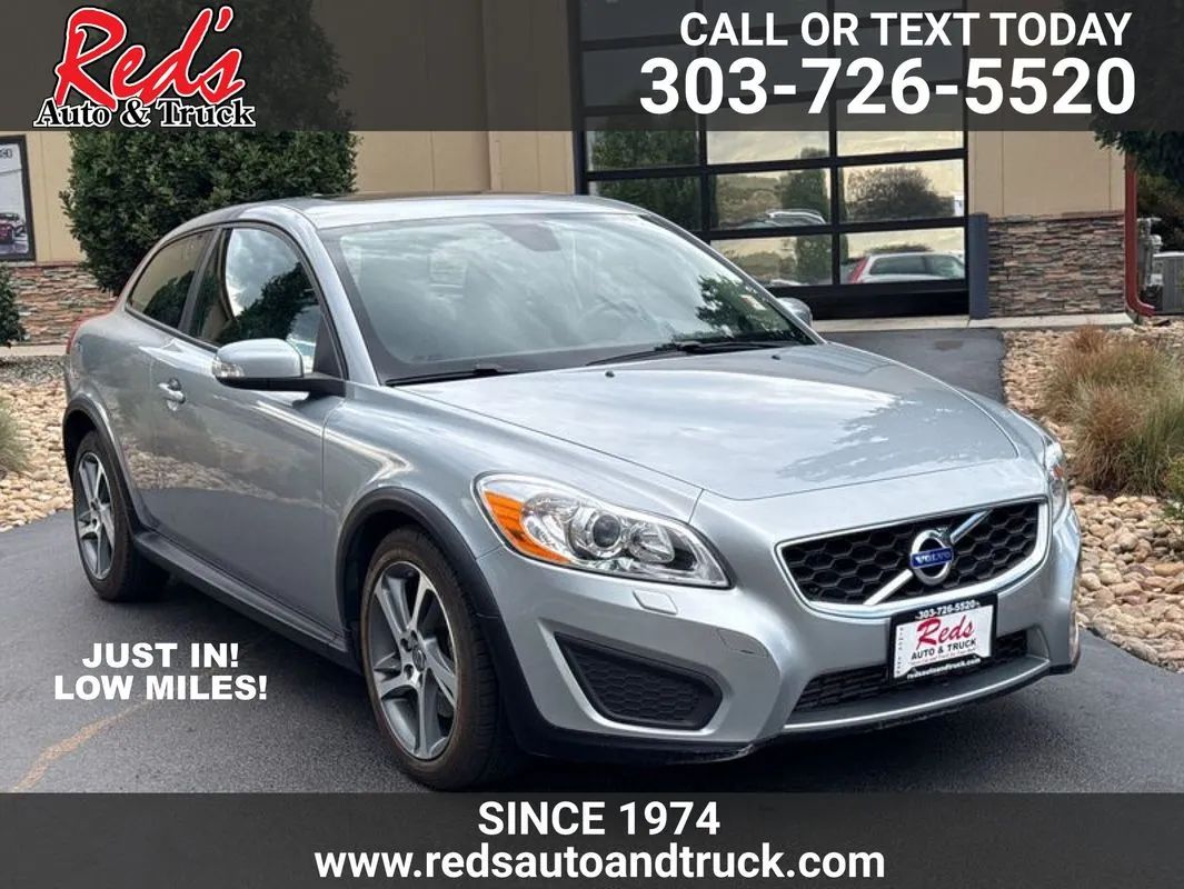 Silver 2013 Volvo C30 Hatchback Front-Wheel Drive 6-Speed Manual