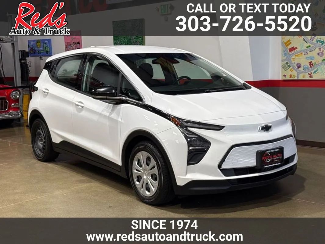 White 2023 Chevrolet Bolt EV Hatchback Front-Wheel Drive Automatic