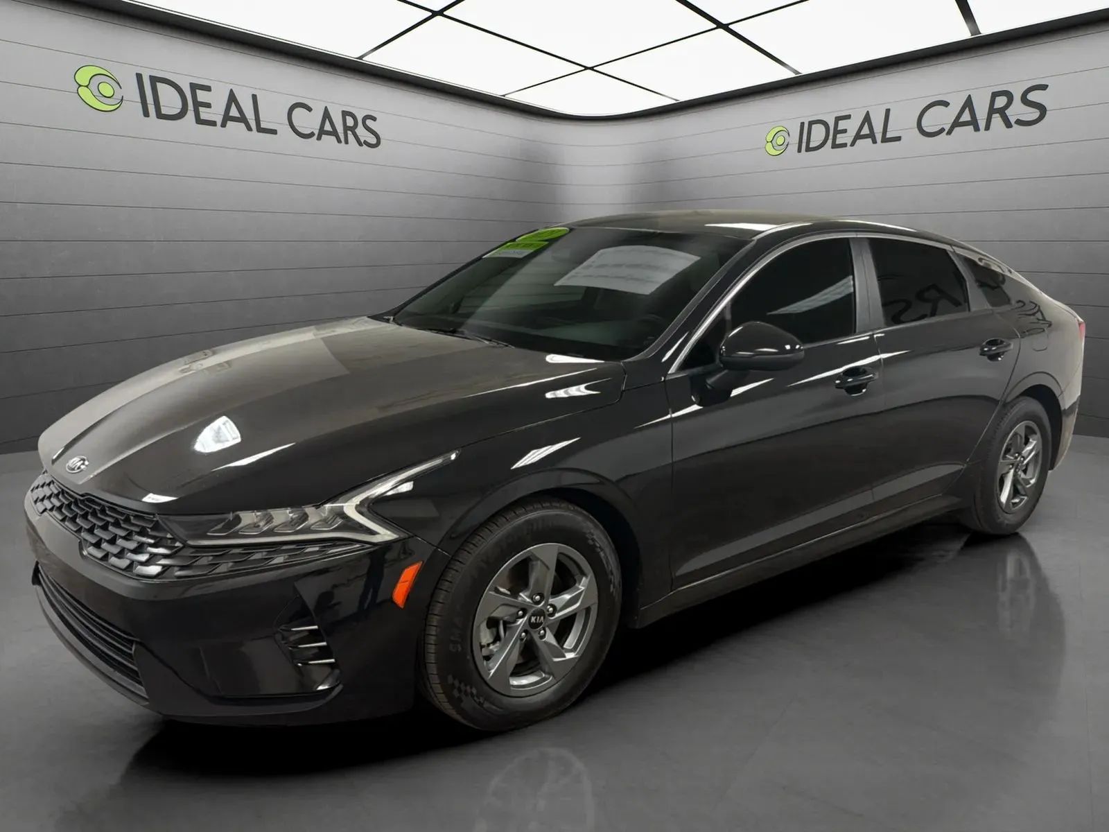 Black 2021 Kia K5 Sedan Front-Wheel Drive Automatic