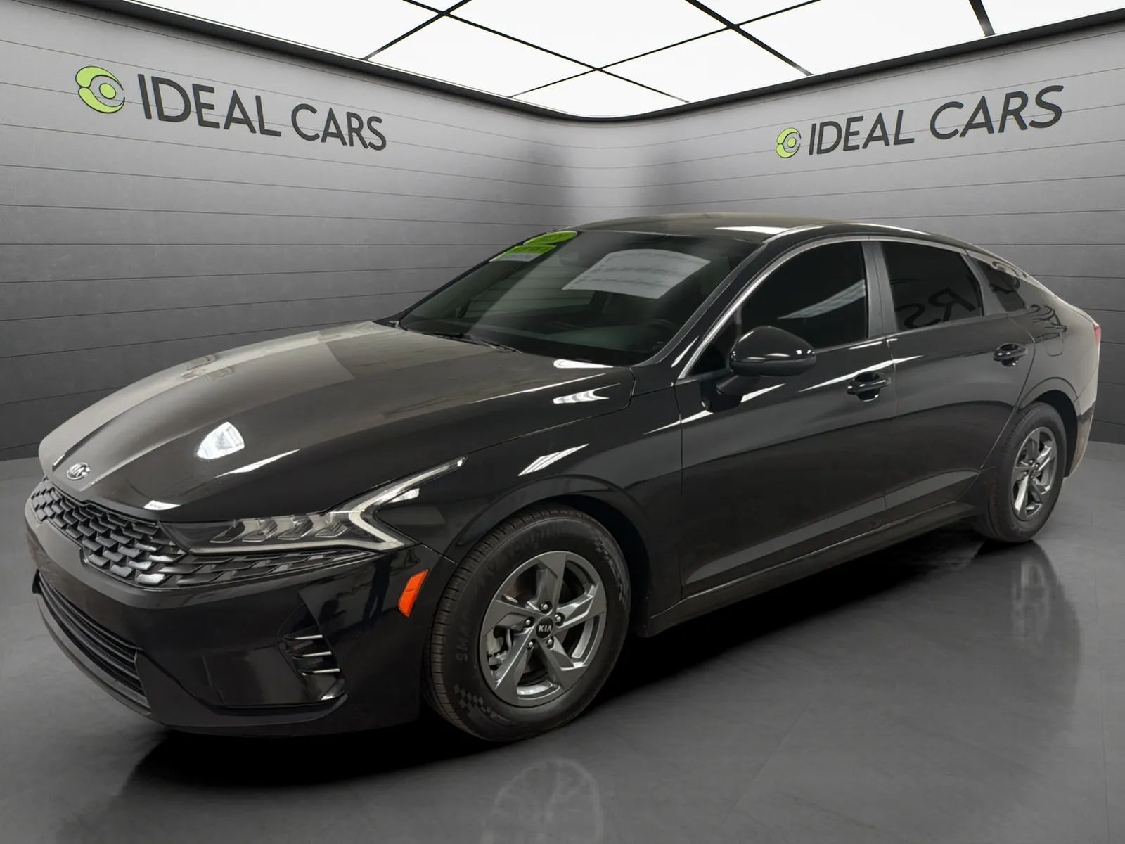 Black 2021 Kia K5 Sedan Front-Wheel Drive Automatic