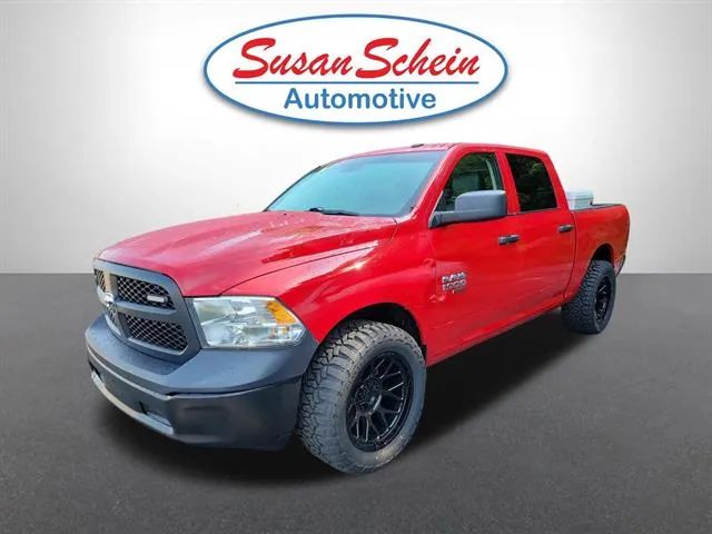 2022 RAM 1500 Classic Tradesman Crew Cab 4WD