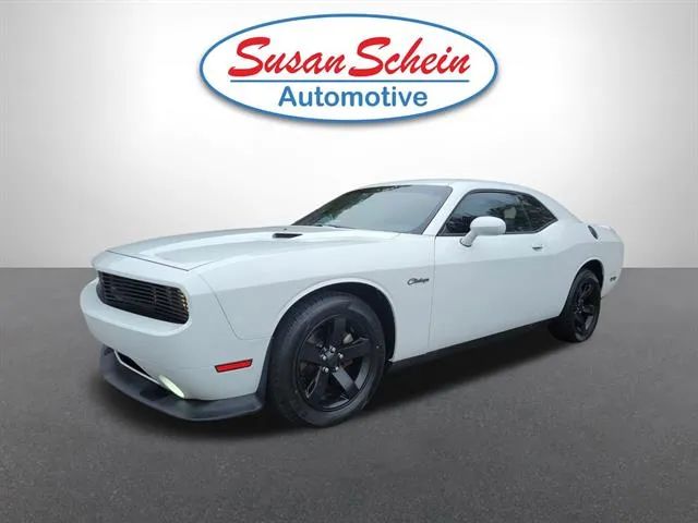2011 Dodge Challenger SE RWD