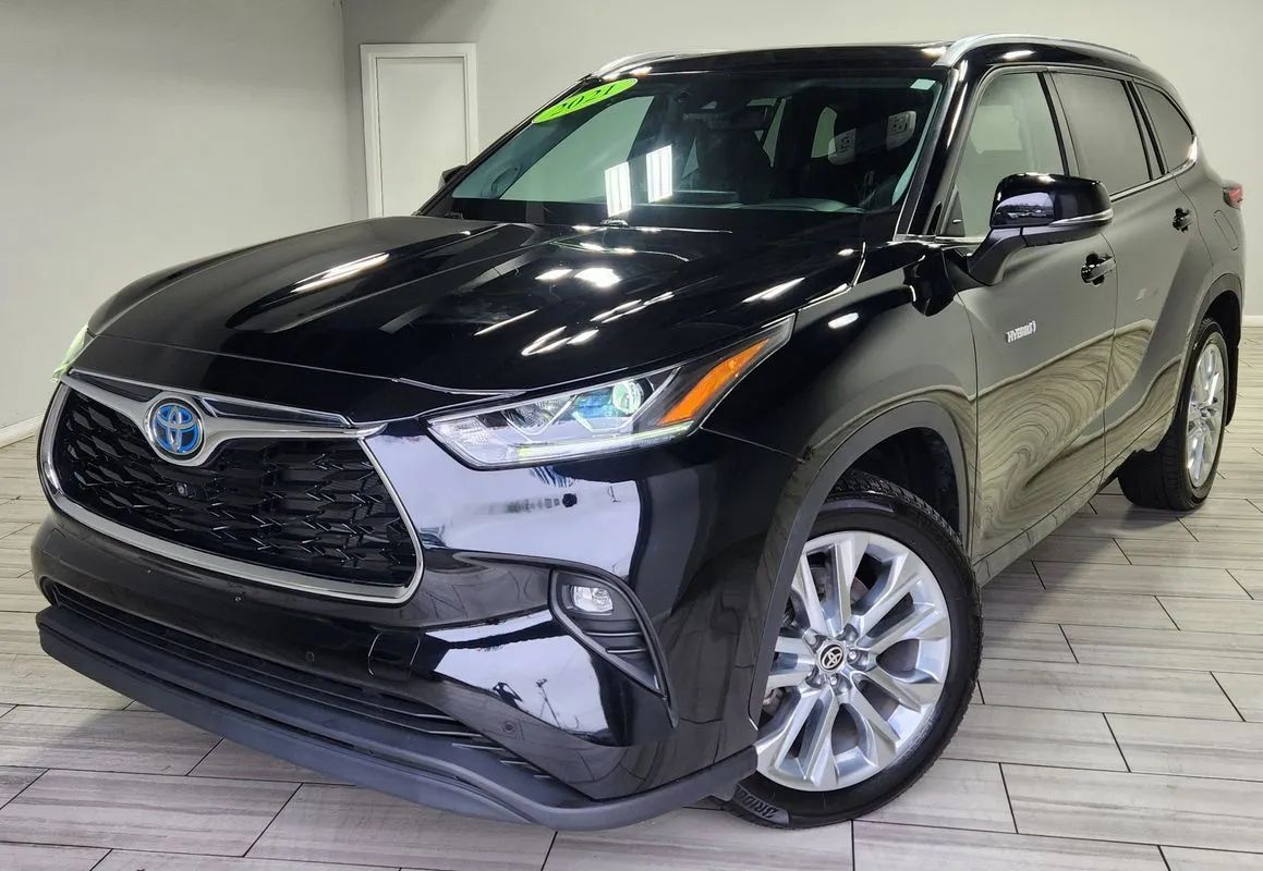 Black 2021 Toyota Highlander Hybrid SUV / Crossover All-Wheel Drive 