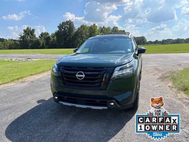 2025 Nissan Pathfinder SL 4WD