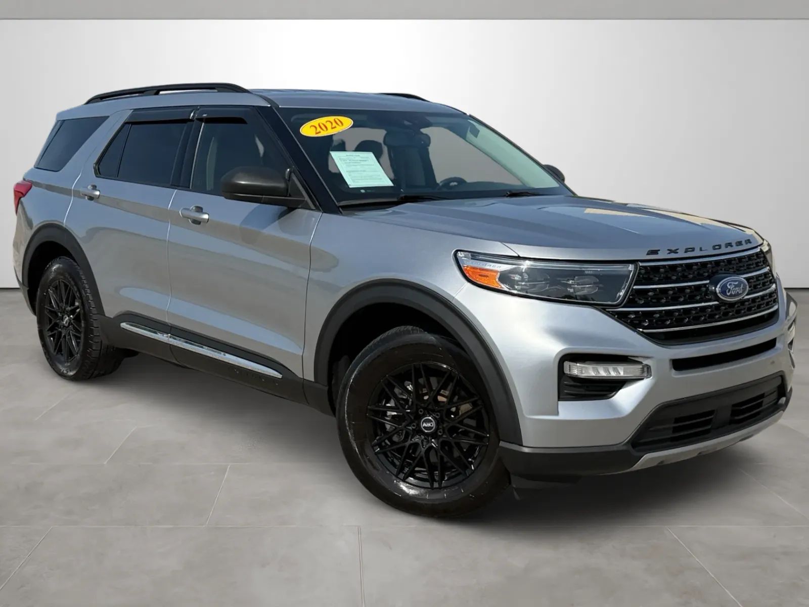 Silver 2020 Ford Explorer XLT RWD SUV / Crossover Rear-Wheel Drive