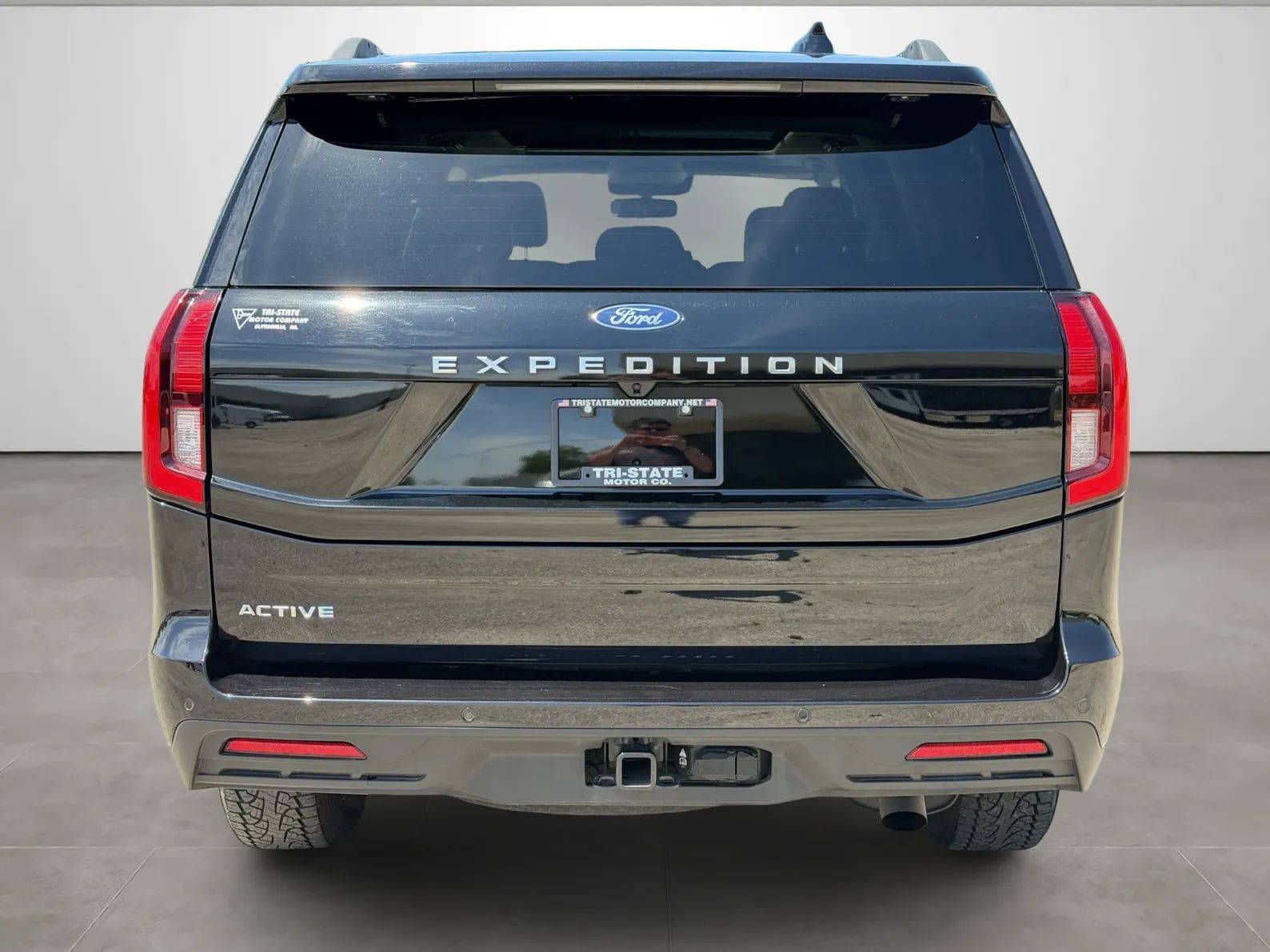 View vehicle photo 6