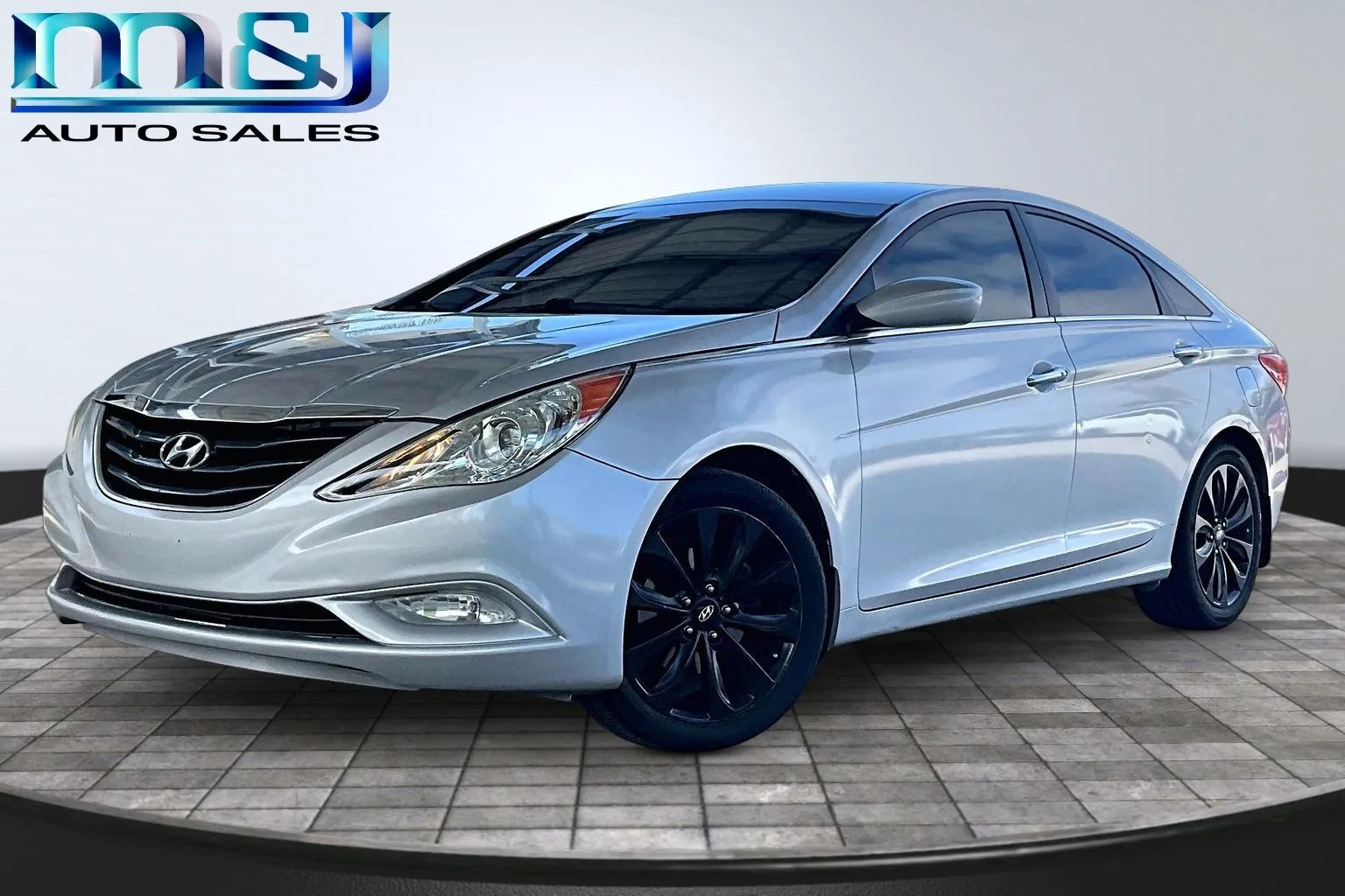2011 Hyundai SONATA Middle level