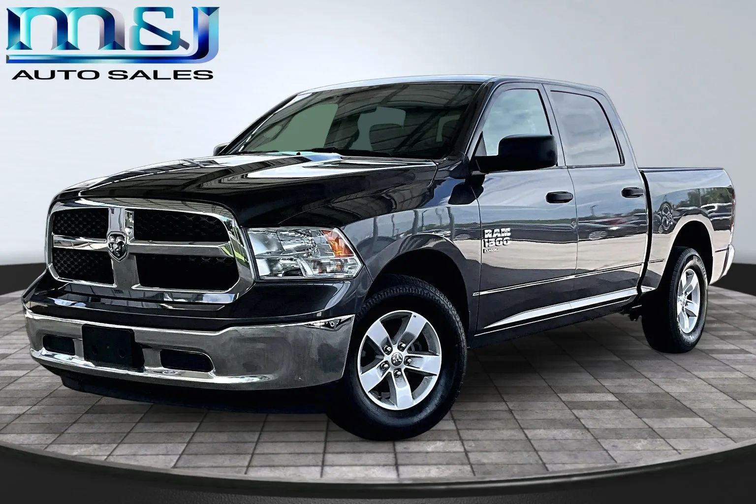 2022 Ram 1500 Classic SLT