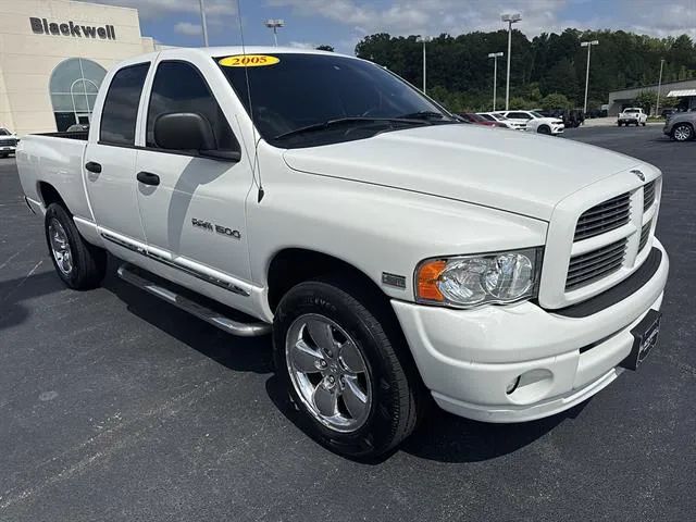 White 2005 Dodge RAM 1500 Pickup Truck Four-Wheel Drive 5-Speed Automatic