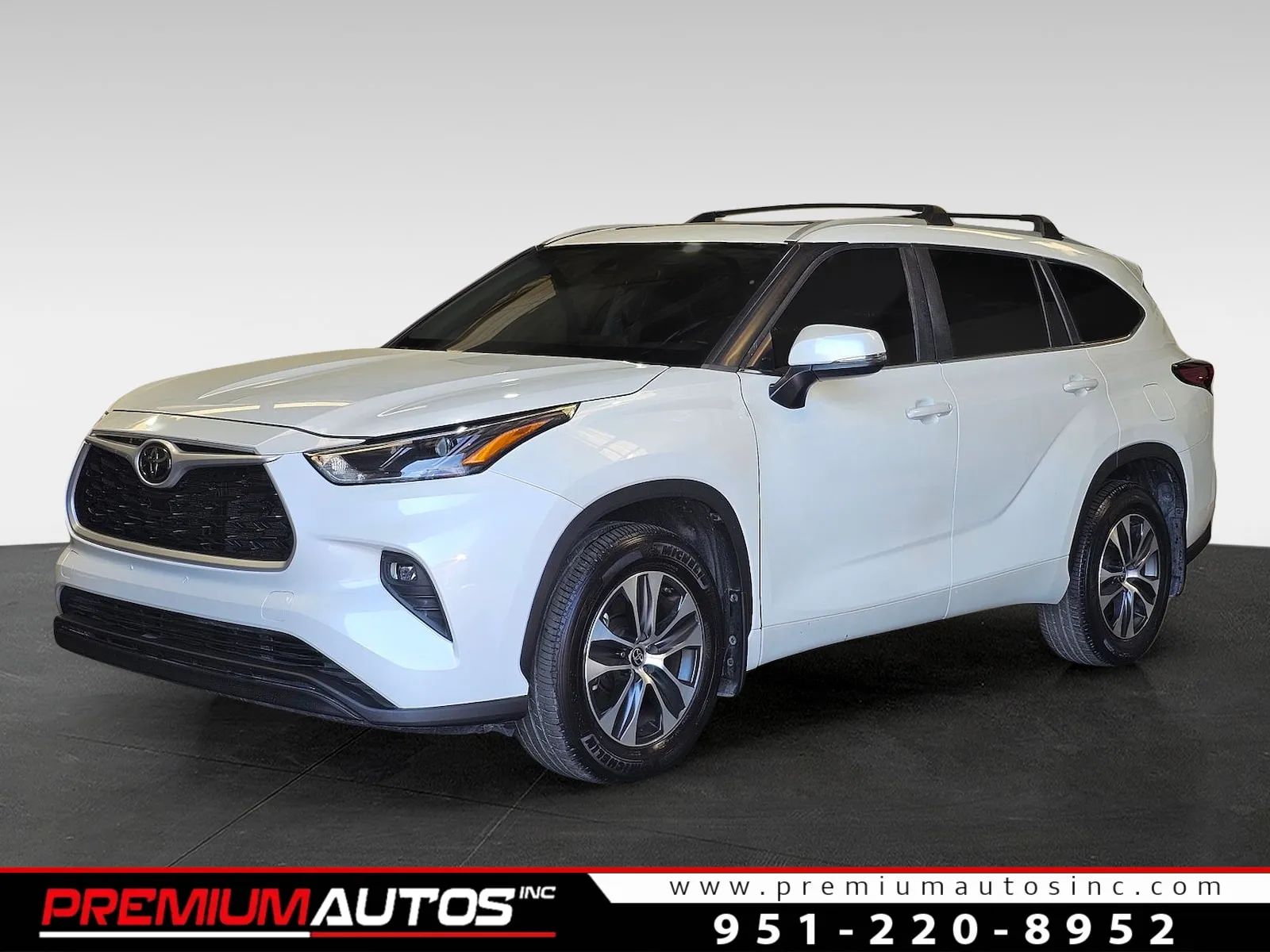 2023 Toyota Highlander LE, L, Limited, Platinum, XLE / XSE (w/ 12.3" multimedia, w/ 8" multimedia)
