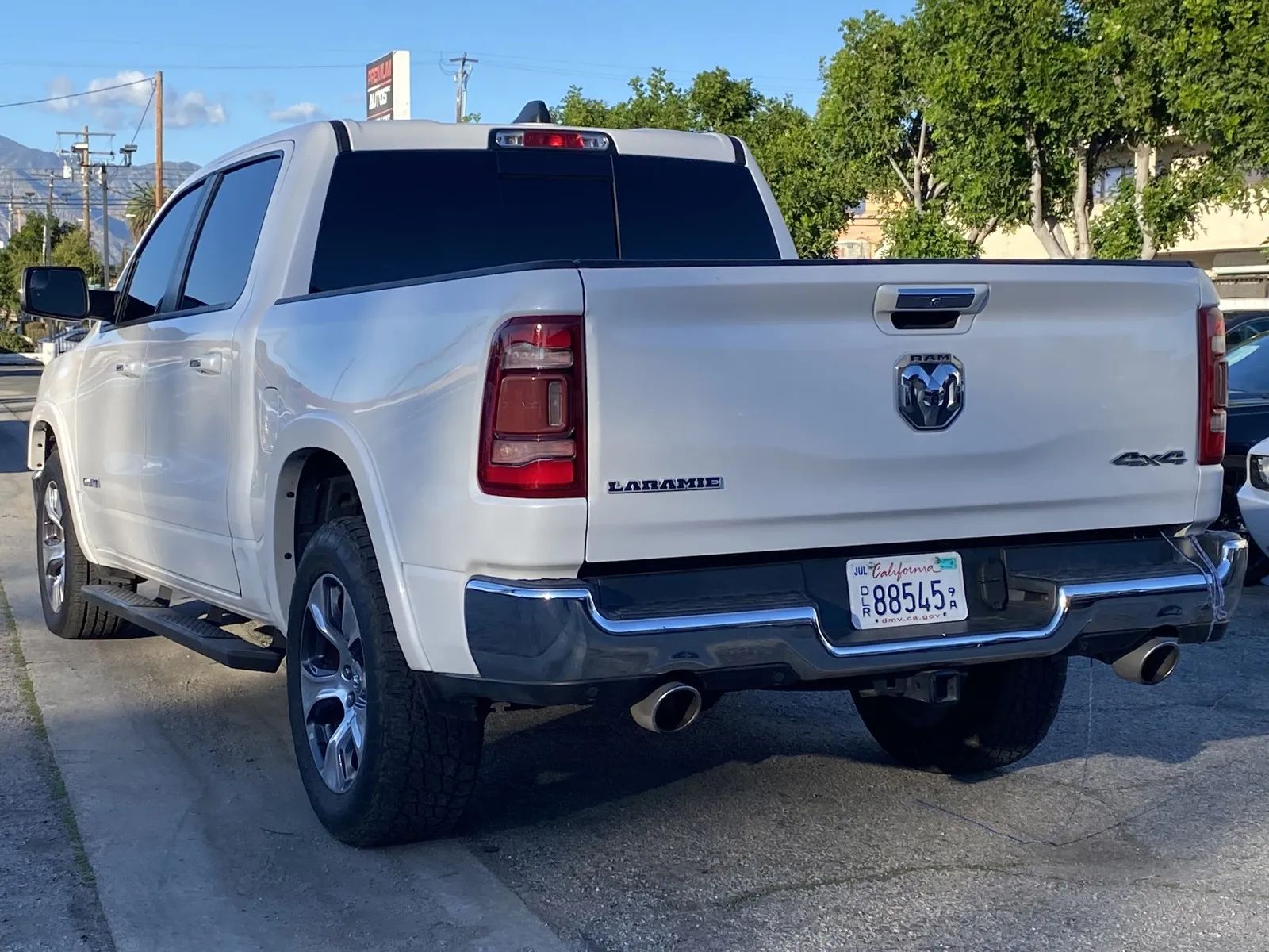 View vehicle photo 2