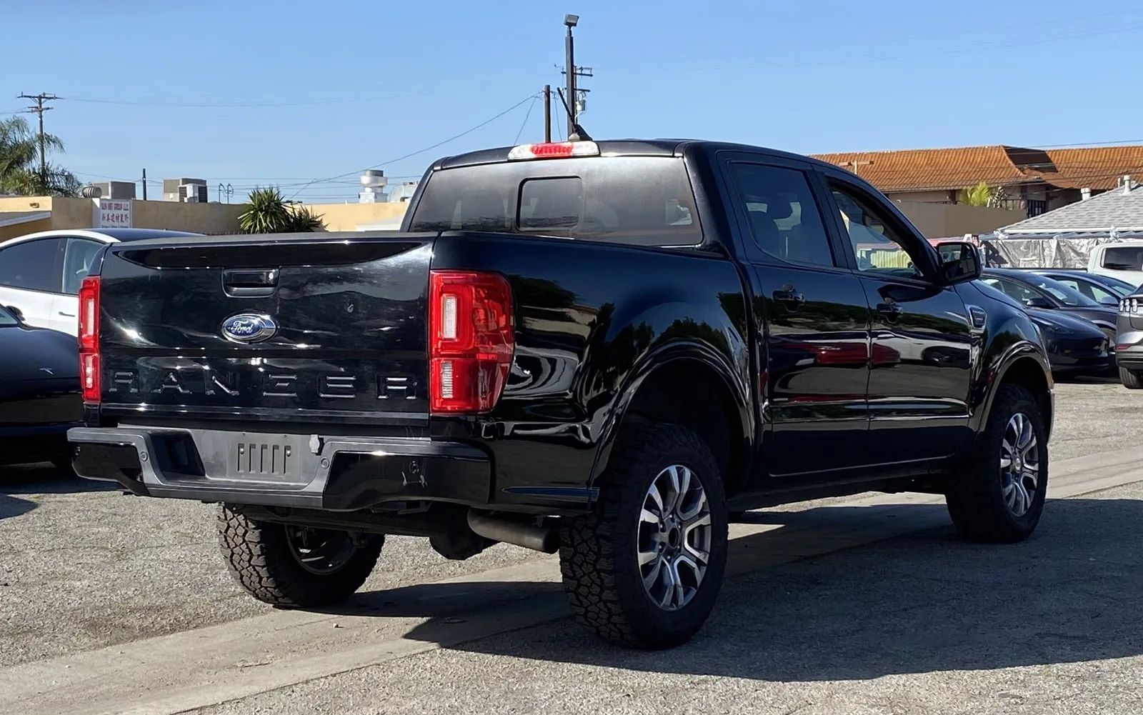 View vehicle photo 4