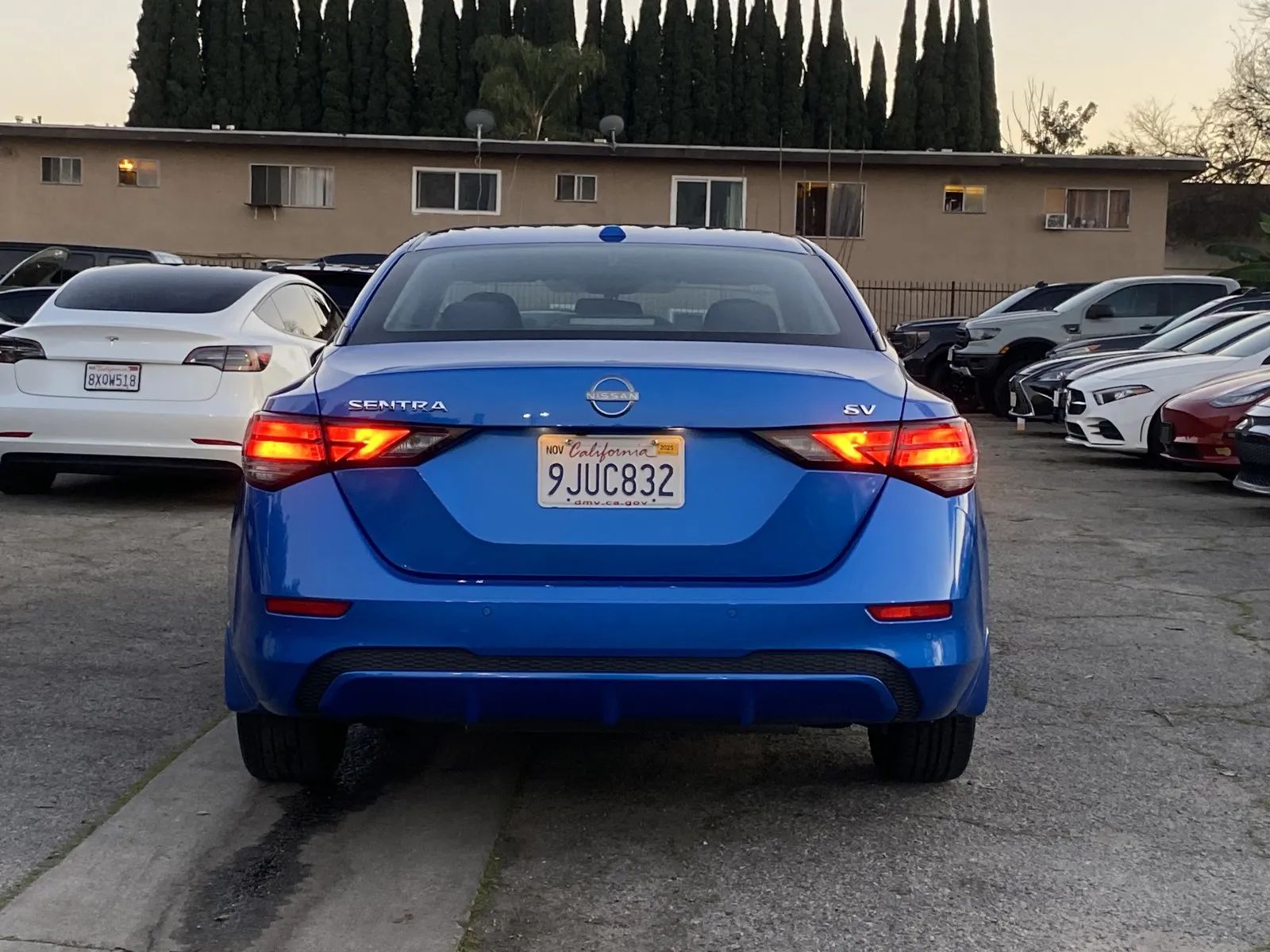View vehicle photo 3
