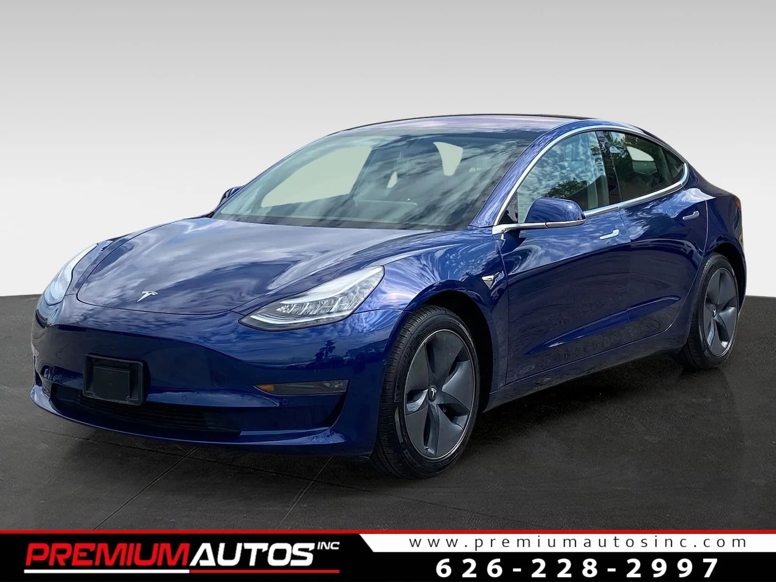 Blue 2019 Tesla Model 3
